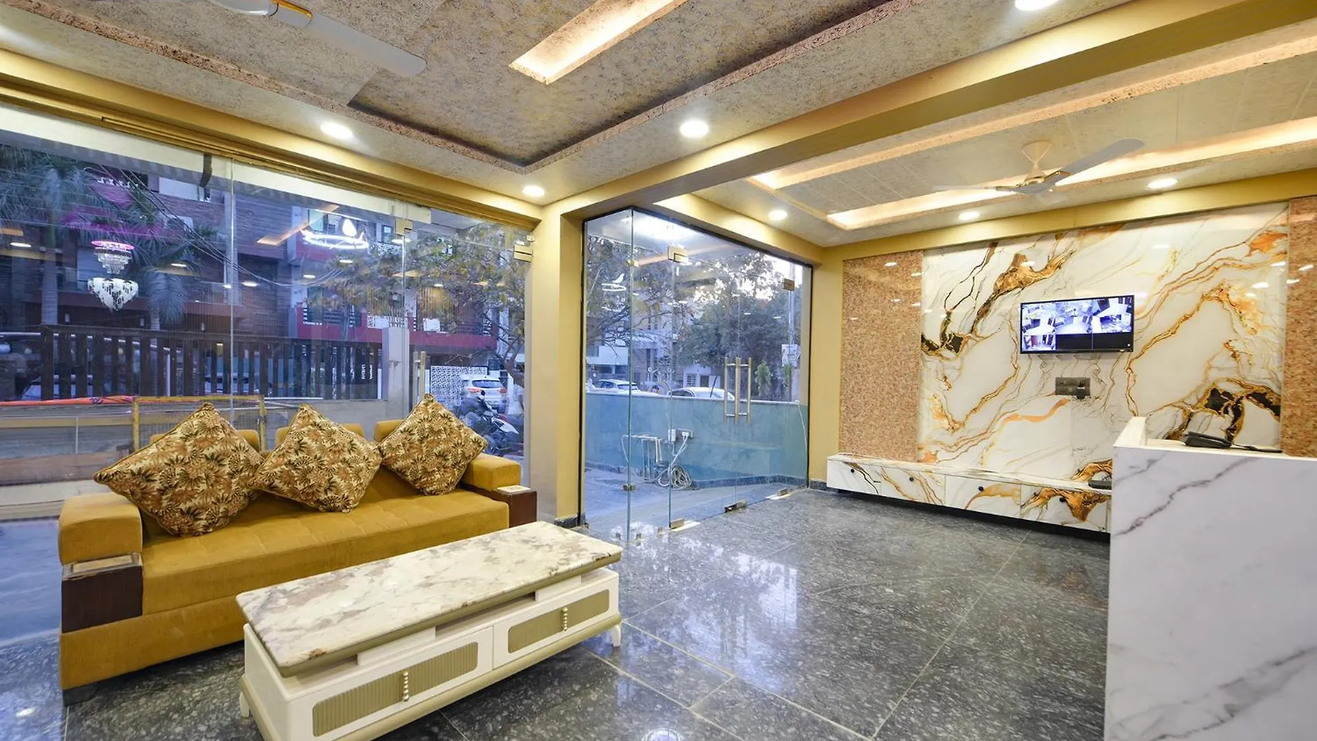 Fabhotel Kesari Stayz Gurgaon Hotel