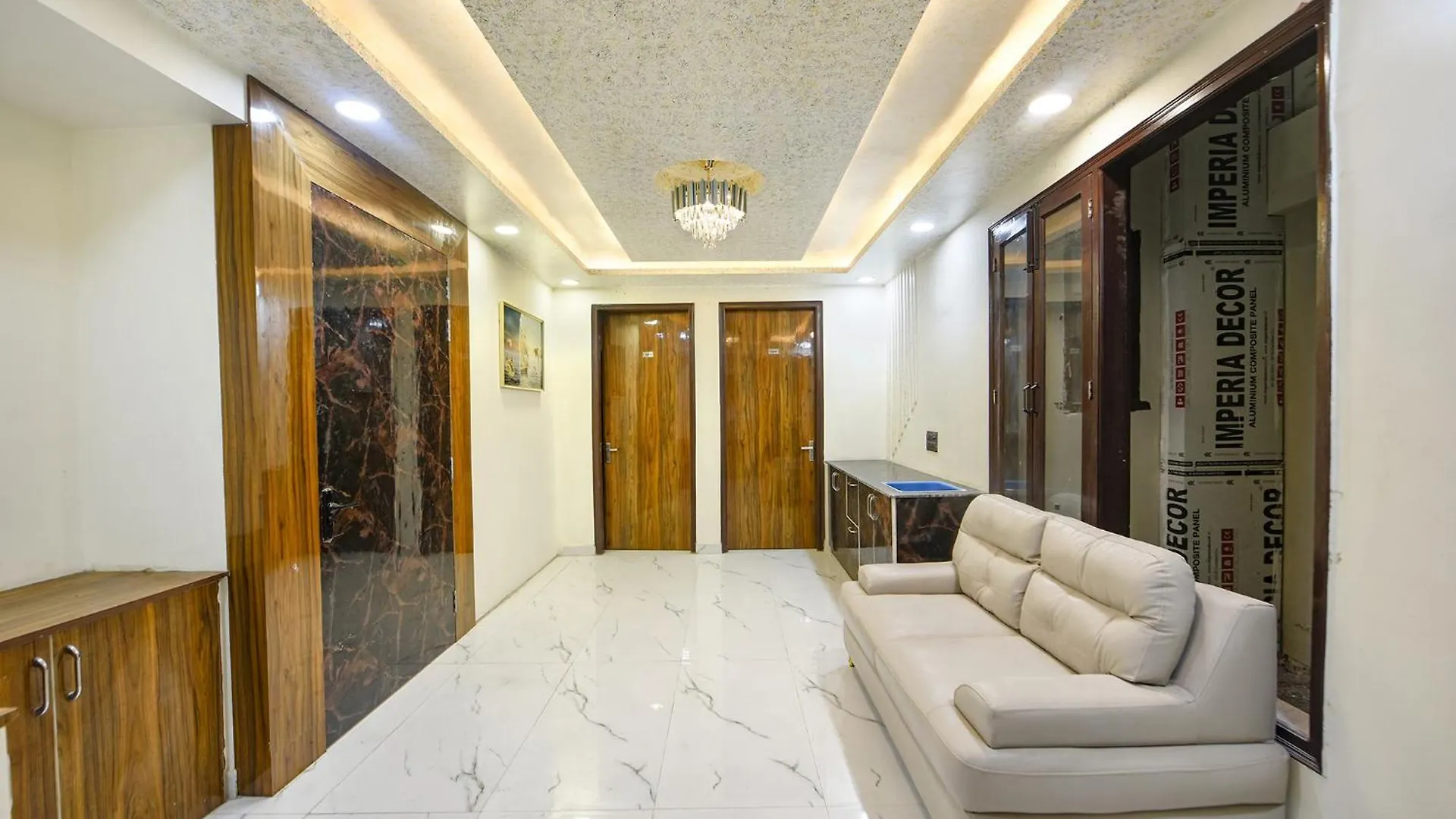 Fabhotel Kesari Stayz Gurgaon India