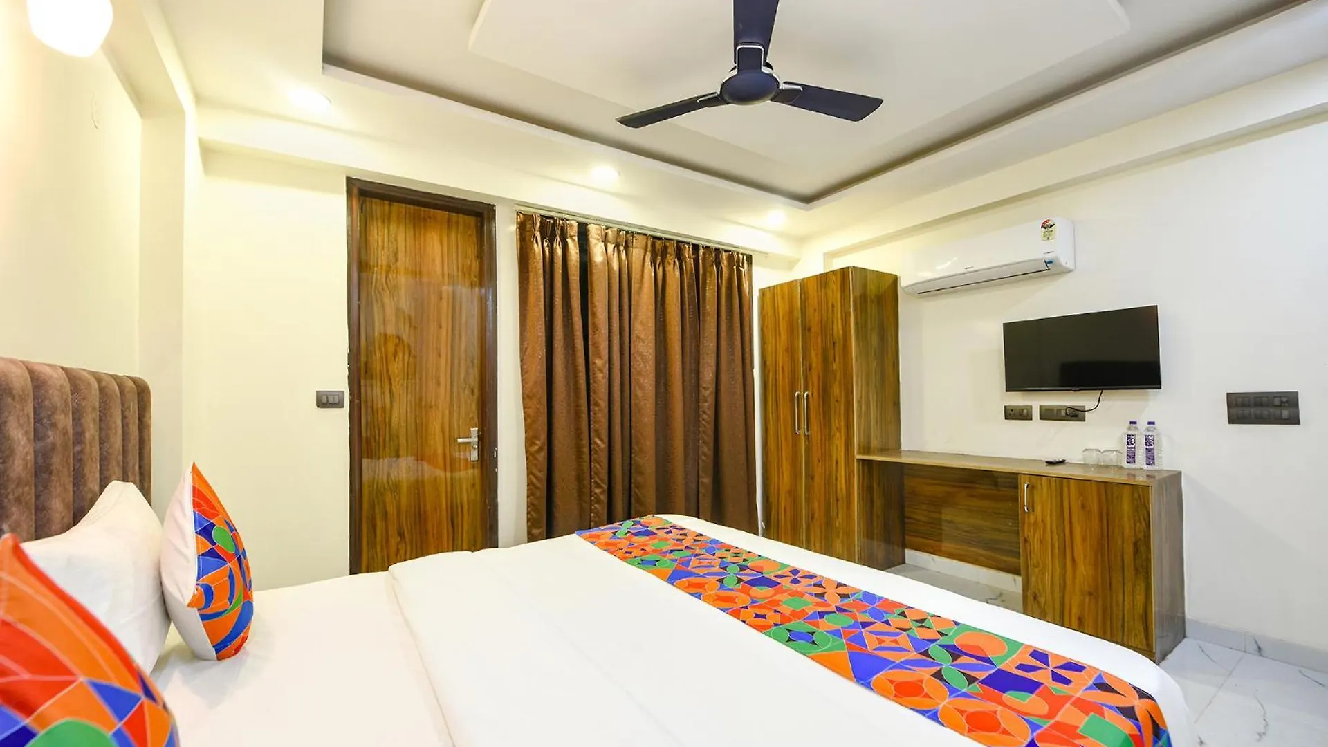 Hotel Fabhotel Kesari Stayz Gurgaon