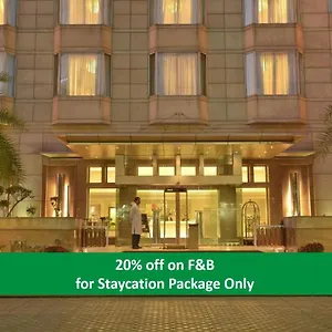 4* Otel Park Plaza