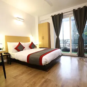 Bk And Near Huda Centre Hotel