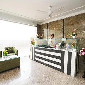 Tanvi Premium Residency Near Artemis Hospital, Gurugram Hotel