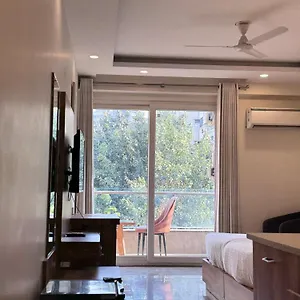 3* Otel Golf View Sakura